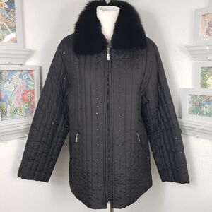 Gardy Black Puffer w/ a Fox Fur Collar and Sequins - Allweather Raincoat Medium